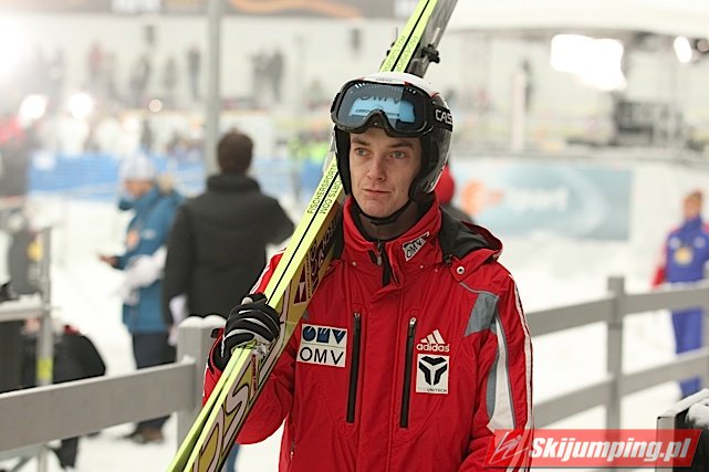 010 Lukas Hlava